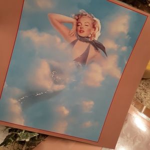 4) Marylin Monroe pictures